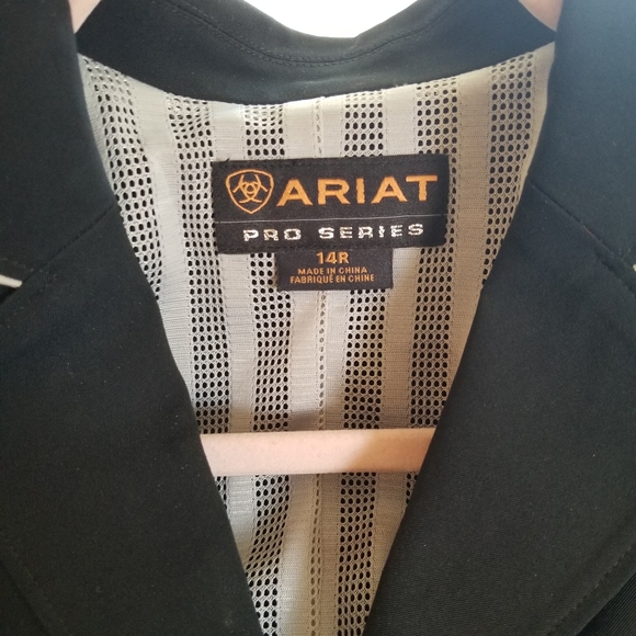 NWT Ariat Showcoat - Picture 3 of 6